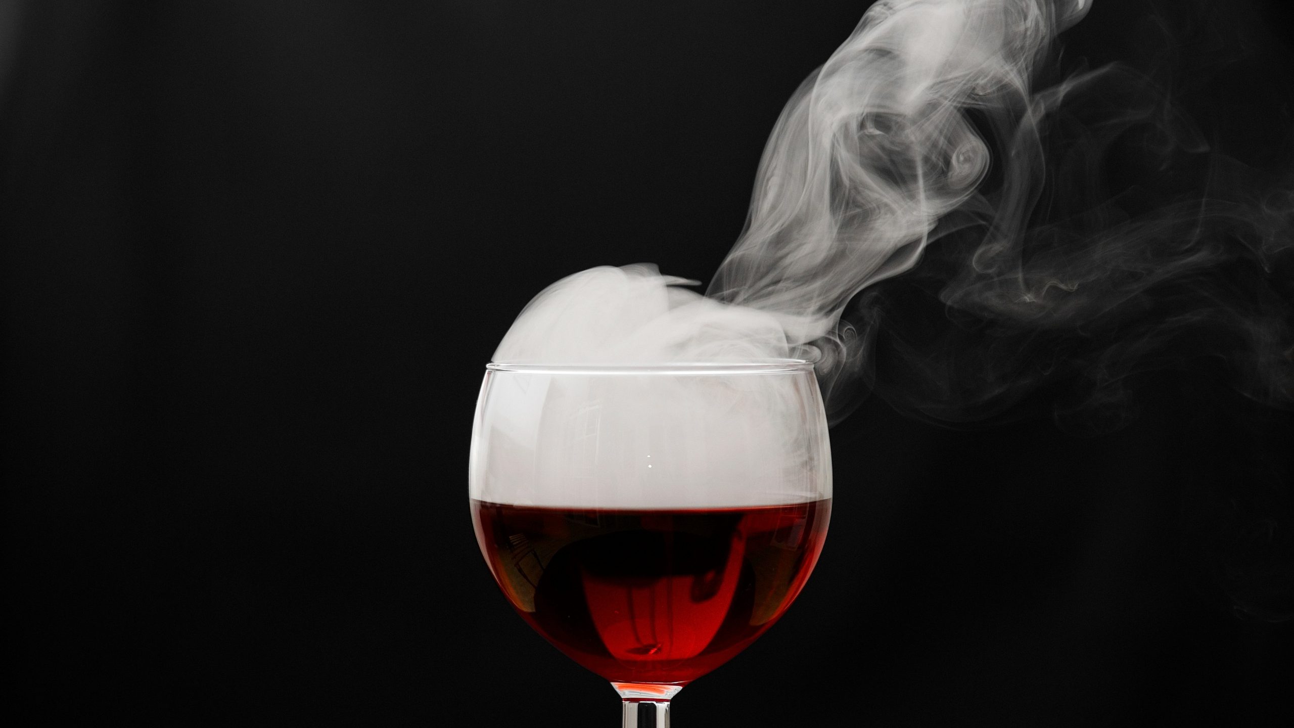 Drogues, tabac et alcool : la France de l’addiction